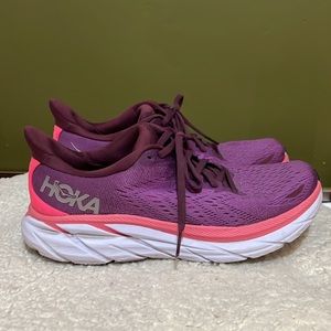HOKA Clifton 8 Running Shoe — Size 9